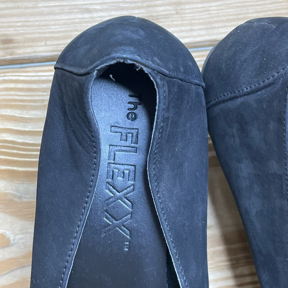 The Flexx Womens 8 EUR 39 Night Hawk Classic Pump Heel Black Leather Slip On Low - Picture 7 of 8